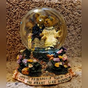 Boyds Bears Harry & Millie Through The Years Musical Snow/Glitter Globe